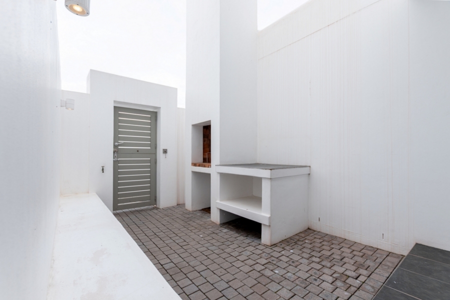 3 Bedroom Property for Sale in Mykonos Western Cape